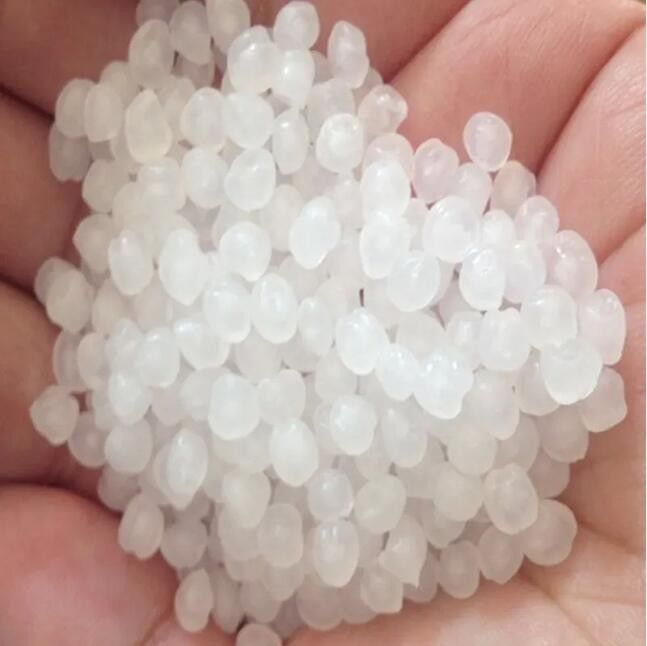 Chemicals Moisture Resistant HDPE Granules Chips Injection Grade